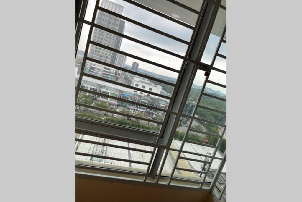 Baojuwu@2 Bedrooms Akademik Suites Austin Height Johor Bahru Dış mekan fotoğraf