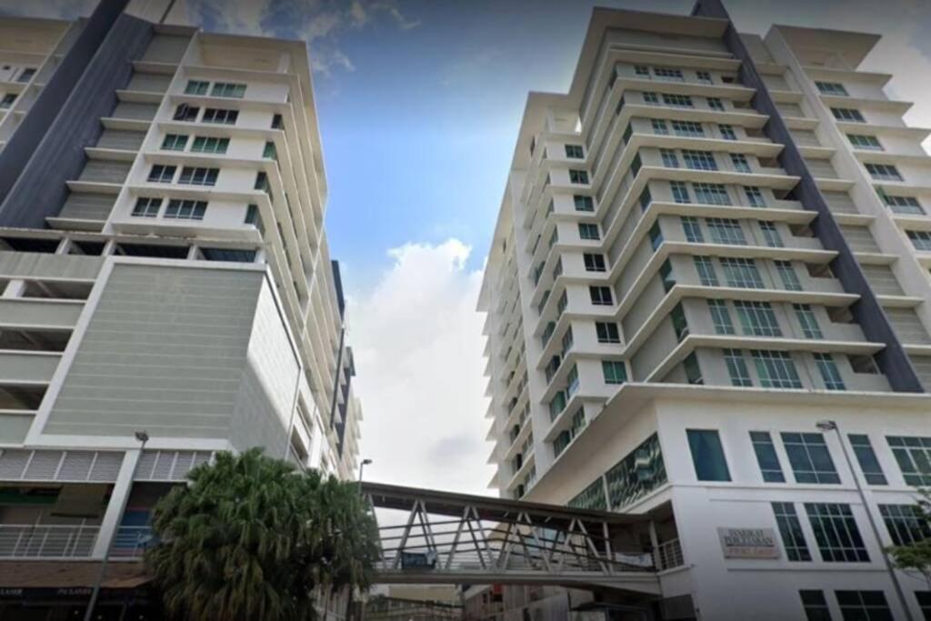 Baojuwu@2 Bedrooms Akademik Suites Austin Height Johor Bahru Dış mekan fotoğraf